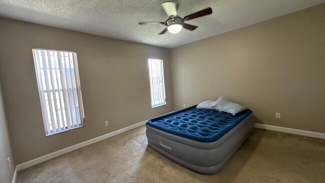 Dormitorio principal. - 11605 Autumn Gardens Ct