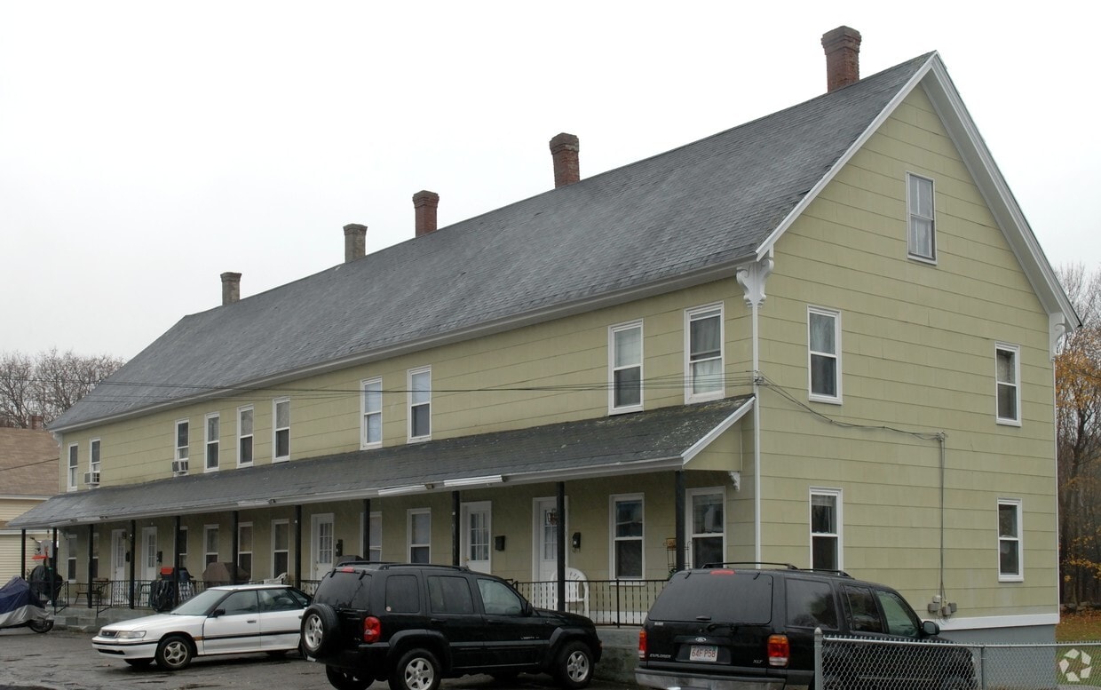 2937 Cherry St, Hudson, MA 01749 Apartments in Hudson, MA