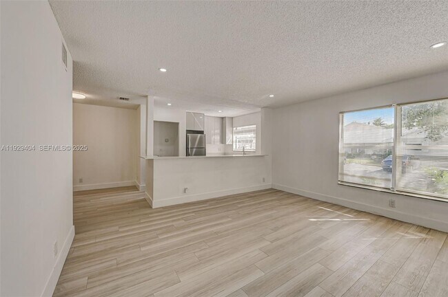 Foto del edificio - 1100 SW 4th Ave