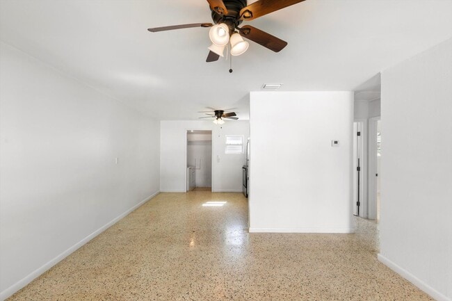 Foto del edificio - 2421 Patterson Ave