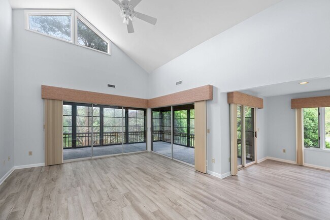 Building Photo - Yearly Rental: Convenient Location: 3-Bedroom, 2-Bath Condo in The Plantations, Lewes. $2,095/mon...