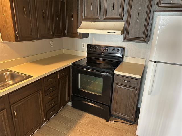 Building Photo - 3031 Medina St