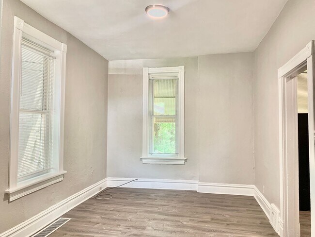 Foto del edificio - Winnebago Wonder: Spacious Living with Charm & Comfort!