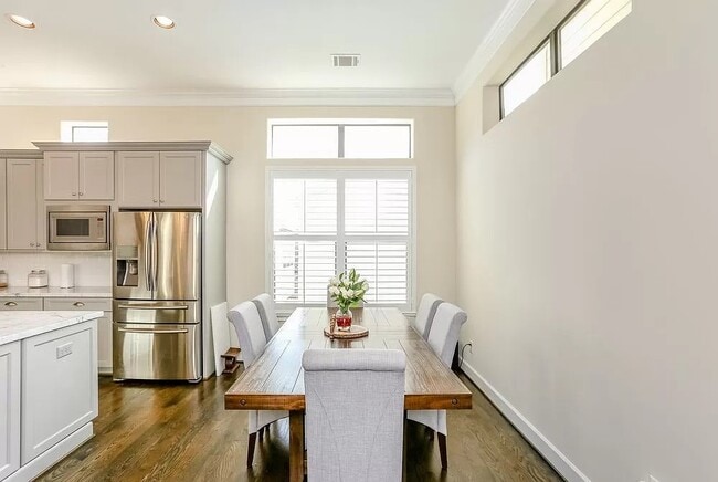 Foto del edificio - 5309 Blossom St