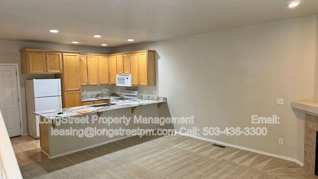 Foto del edificio - 3157 NW Shooting Star Dr