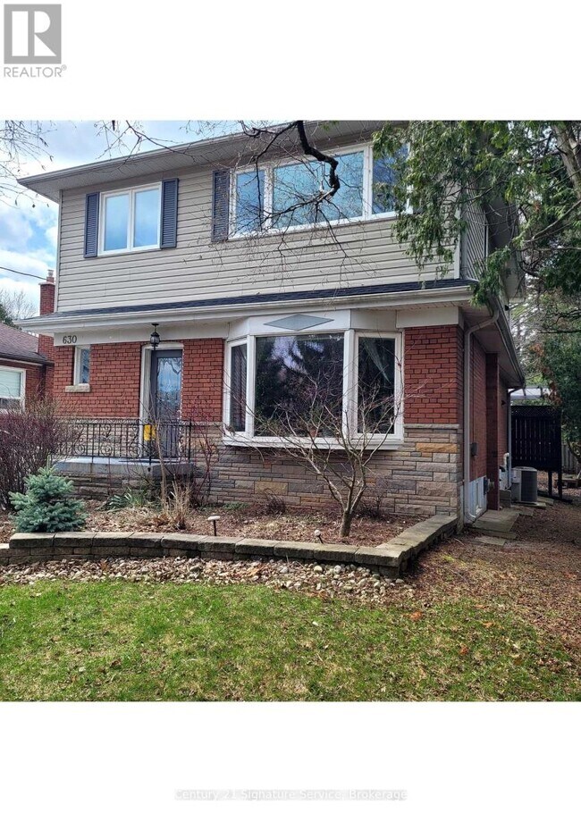 Photo du bâtiment - 630 Drury Ln