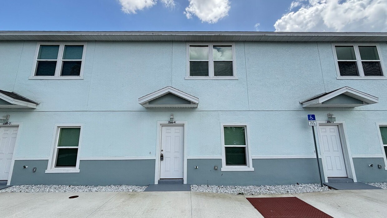 Foto principal - Brand New Construction 3 Bedroom, 3 Bath T...