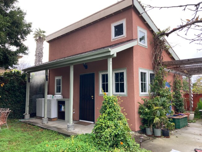 Foto del edificio - 2300 Curtis St