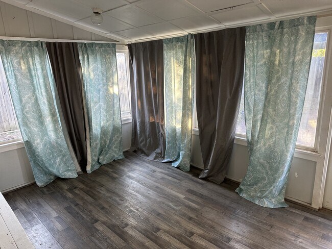 Foto del edificio - 2202 Monitor St