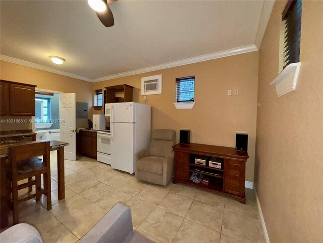 Building Photo - 786 Bostwick Dr