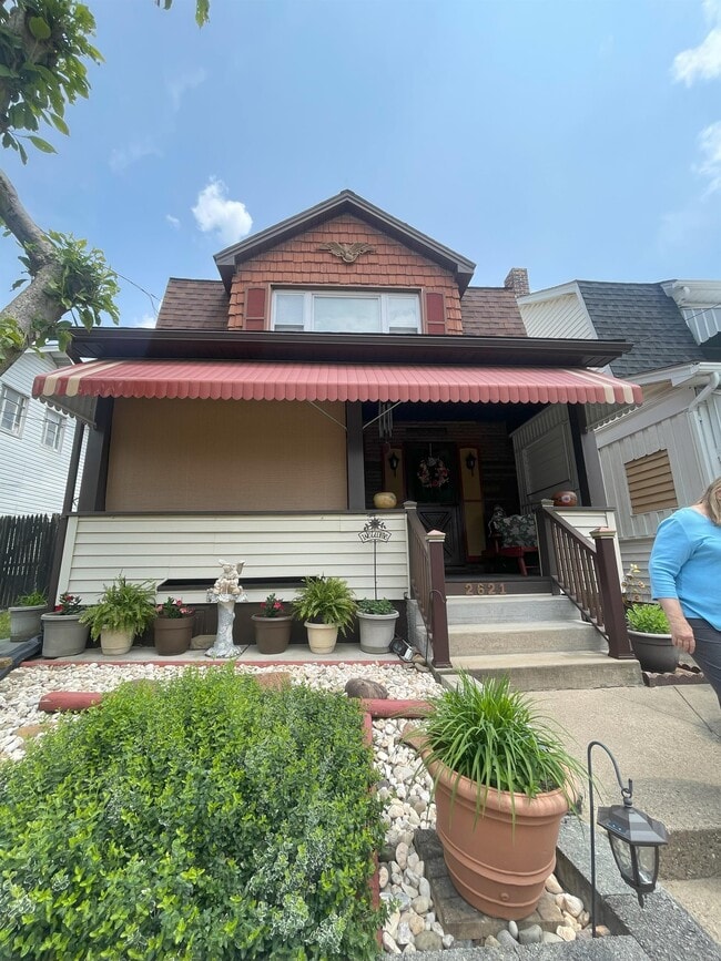 Building Photo - 2621 Milburn St