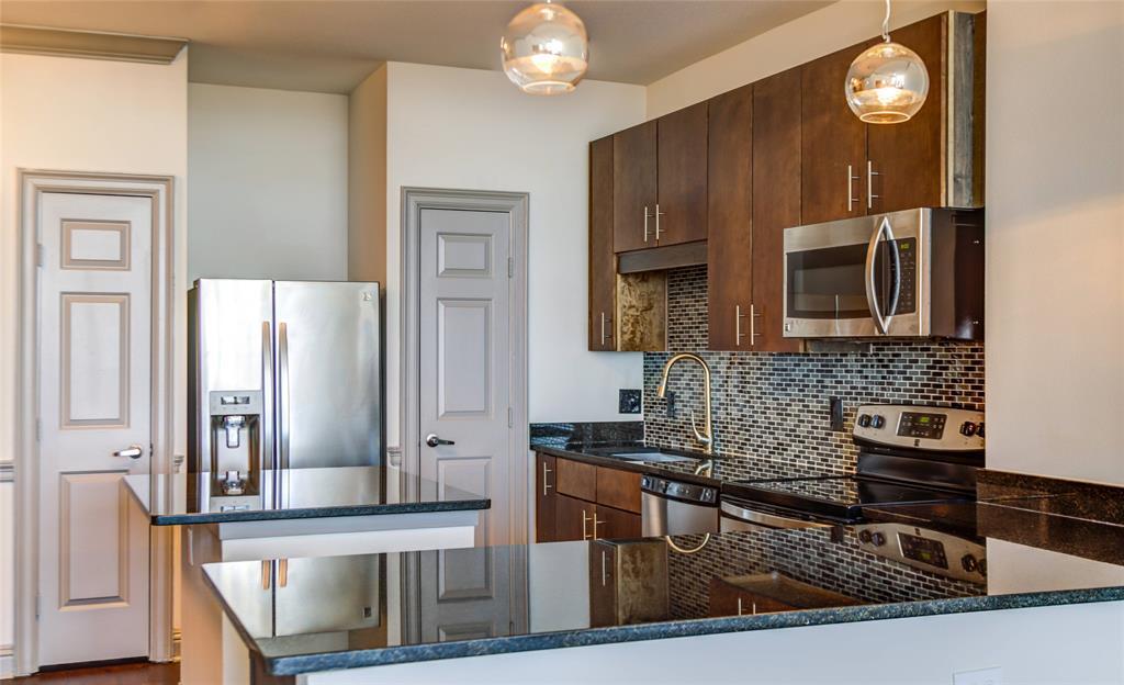 Foto principal - 4620 N Braeswood Blvd
