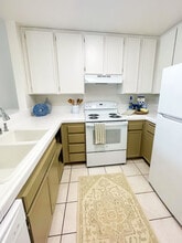 3br, 2BA Kitchen - Genesee Park