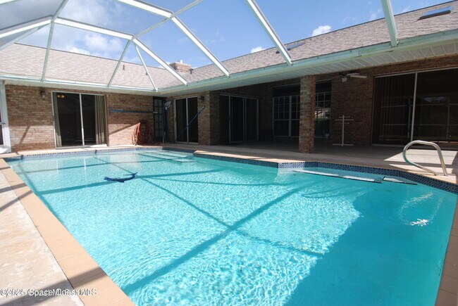 Foto del edificio - 2372 Windham Dr