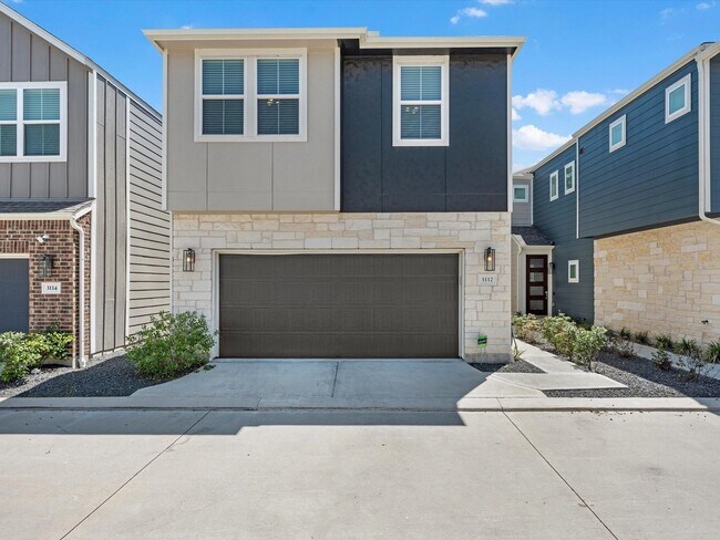 Foto del edificio - 3112 Flower Market Ln