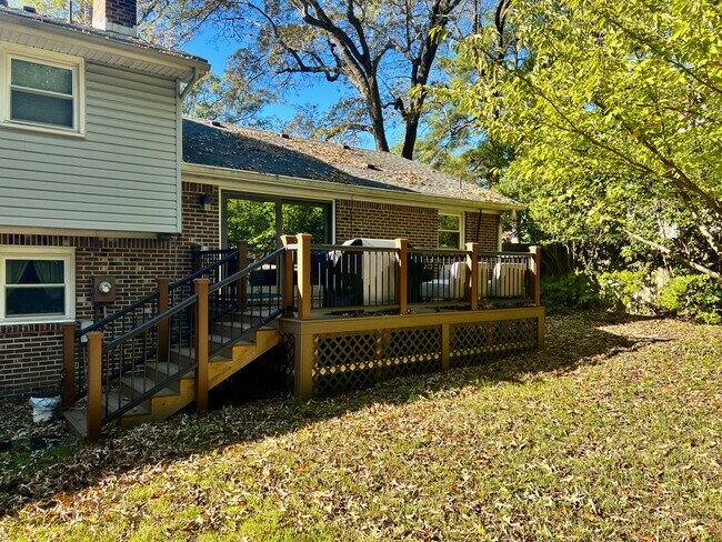 Building Photo - 3BR Single Family Home with an OFFICE!