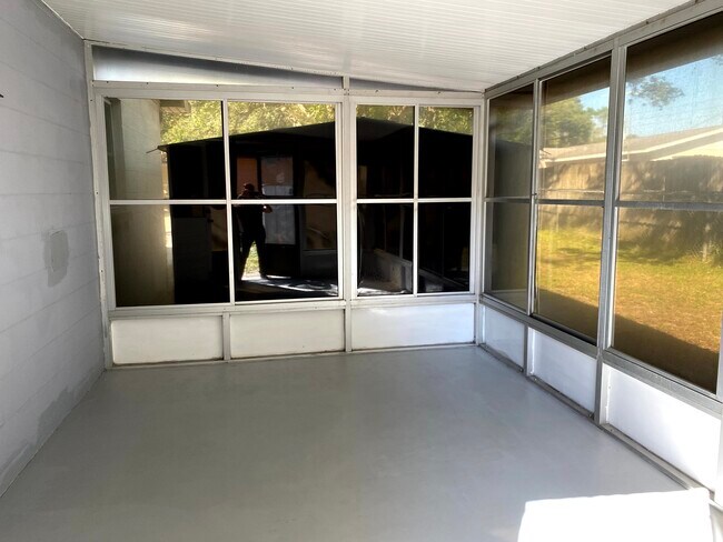 Building Photo - 38436 New Jay Ave