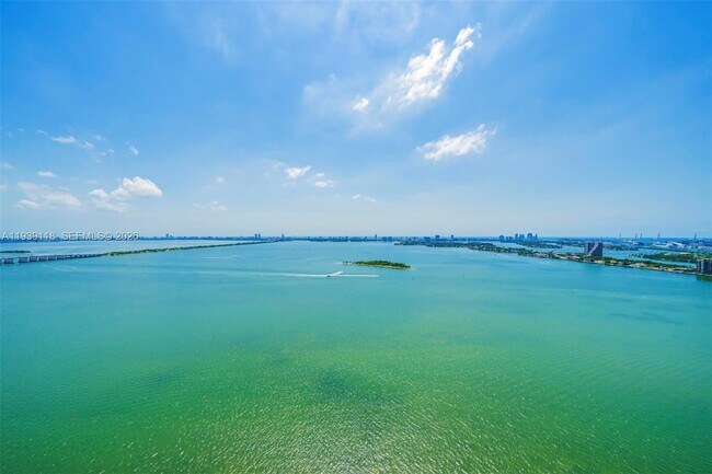 Foto del edificio - 788 NE 23rd St