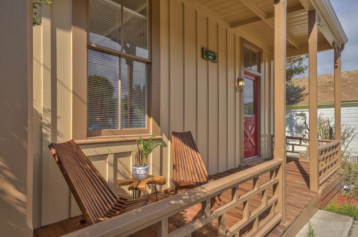 Front porch - 750 Laurel Ave
