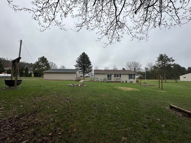 Foto del edificio - 1725 Burnside Rd