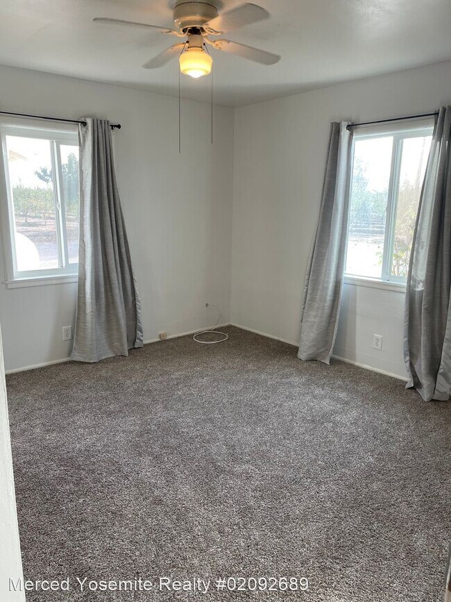 Foto del edificio - 3 br, 1 bath House - 7951 Palm Ave