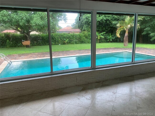 Foto del edificio - 7101 SW 95th St