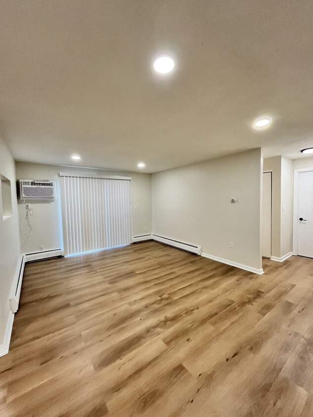 LIVING ROOM 1BDR - Fernwood Apartments