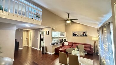 Building Photo - 12948 Greenway Chase Ct
