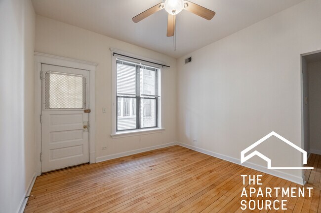 Foto del edificio - 2130 W Concord Pl