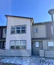 Building Photo - 1581 Spring Water Pt
