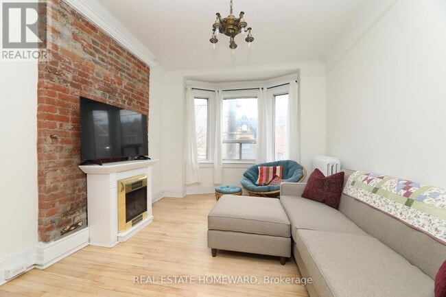 Building Photo - 1378 Queen St E