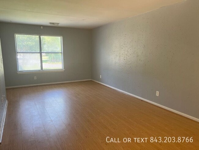 Building Photo - 114 Pintail Dr
