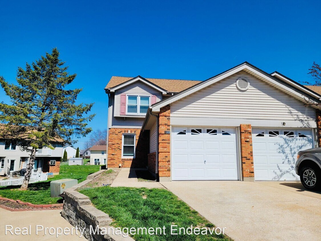 2 br, 1.5 bath House 1368 Deerfield Esta... House Rental in O