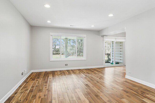 Foto del edificio - 452 Kennedy Pl