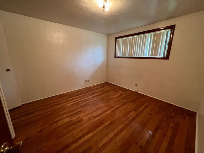 Foto del edificio - 2710 Jefferson St