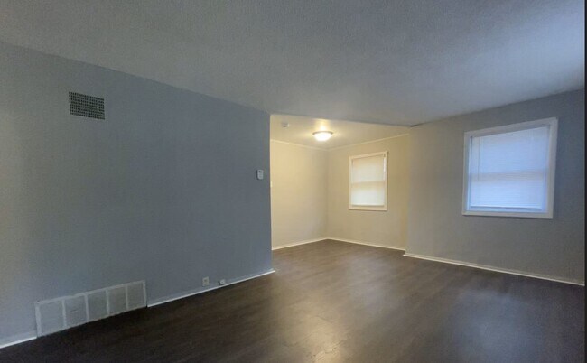 Foto del edificio - 1847 Shady Crest St