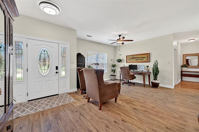 Foto del edificio - 38 Lone Oak Blvd