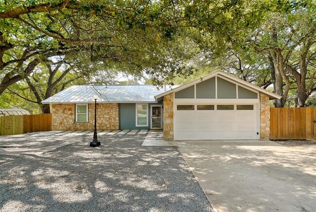 Building Photo - 12601 Mixson Dr
