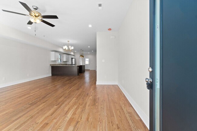 Foto del edificio - 527 N 1st St