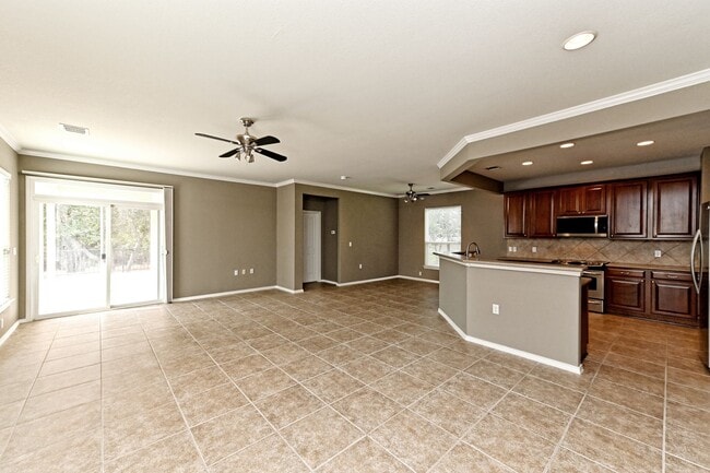 Building Photo - 533 Mill Pond Path