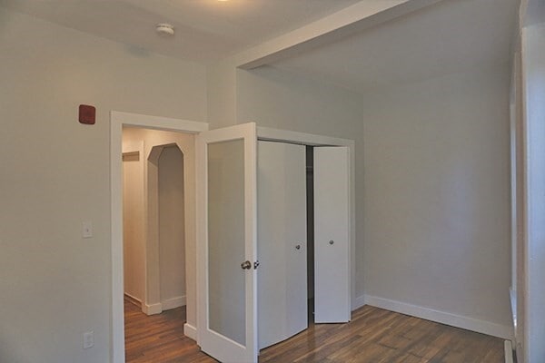 Building Photo - 108 Willow St
