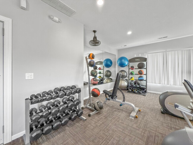 Fitness Center - Sterling Pointe Apartments
