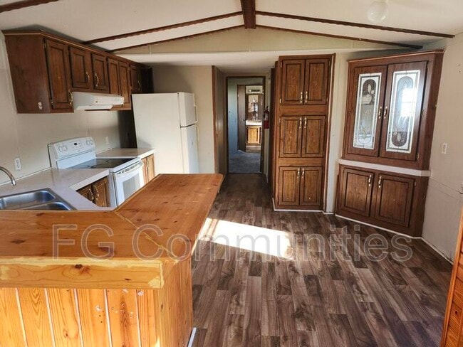 Building Photo - 1023 Crystal Blvd