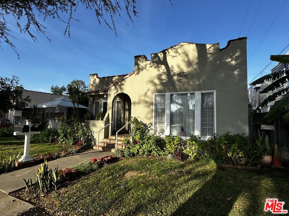 Foto principal - 8905 Hubbard St