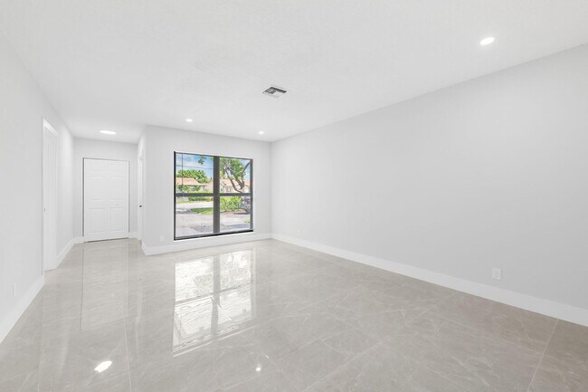 Building Photo - 3720 NW 110th Ave