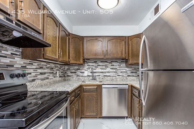 Foto del edificio - 1435 Willard Ave