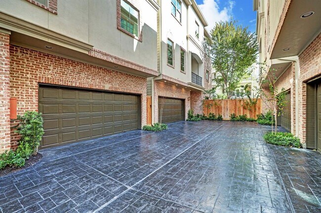 Building Photo - 505 Reinicke St