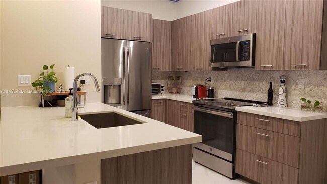 Foto del edificio - 4640 NW 83rd Path
