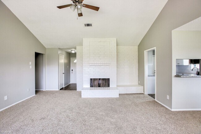 Foto del edificio - 4 br, 2 bath House - 11827 Winter Park St