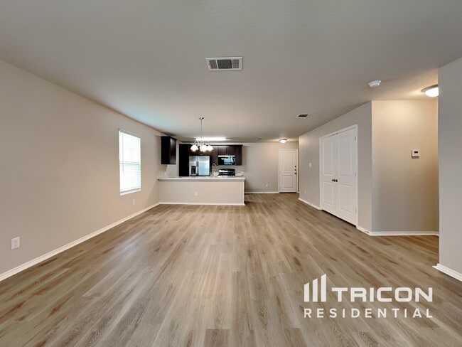 Building Photo - 9802 Marbach Brk